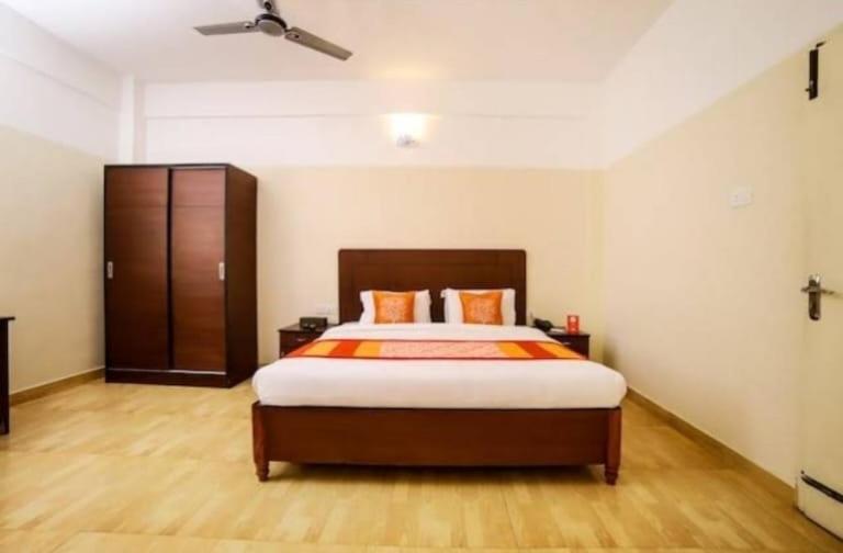 Hotel Tayas Trippapur Luaran gambar
