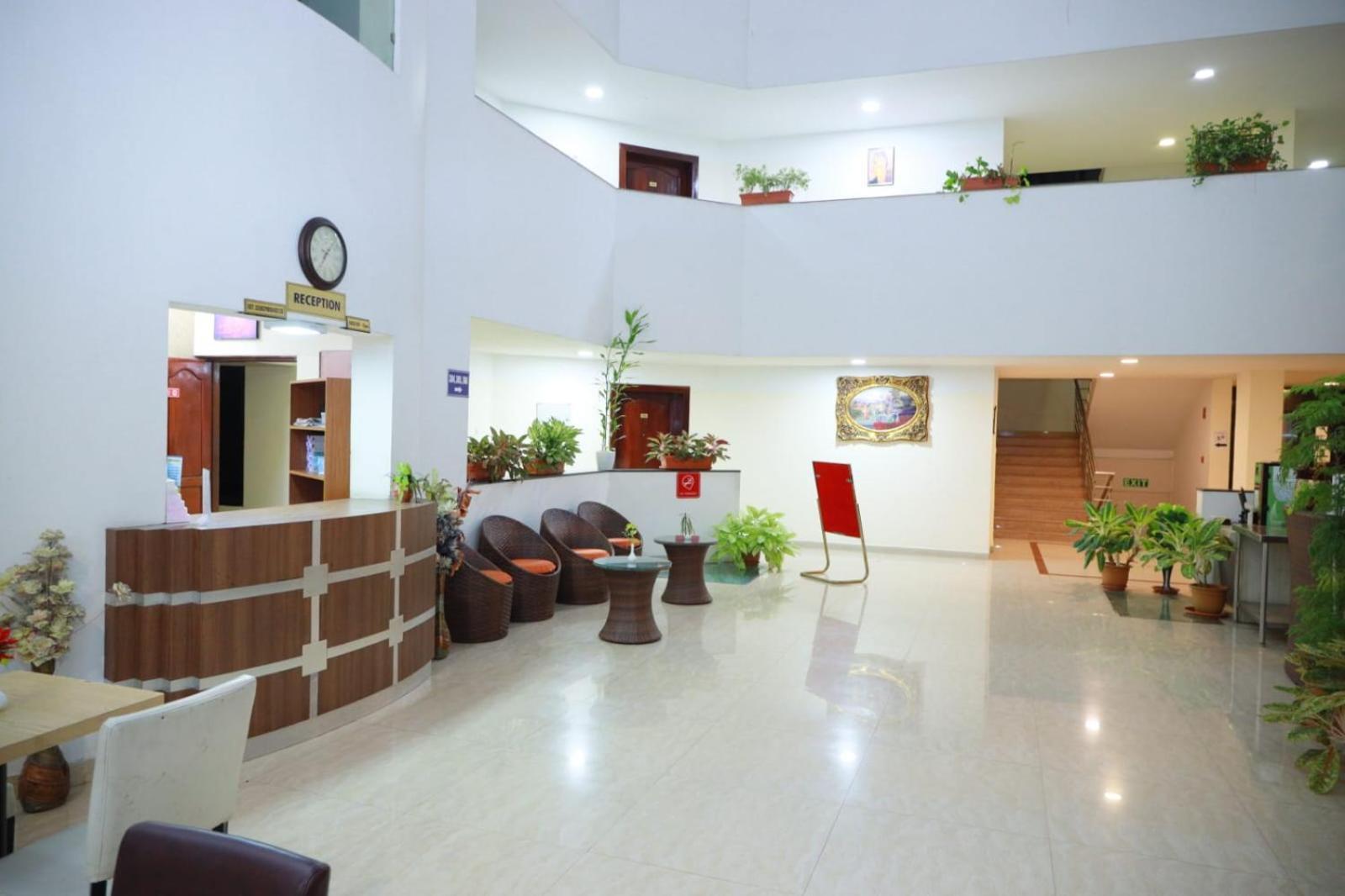 Hotel Tayas Trippapur Luaran gambar
