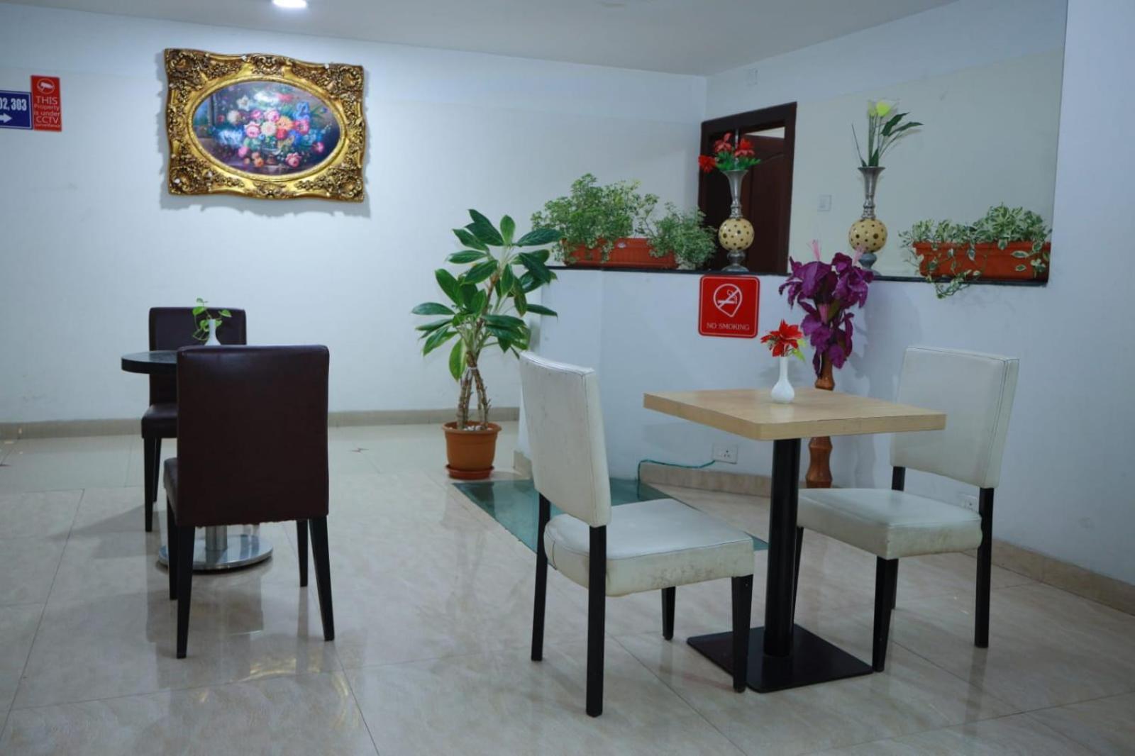 Hotel Tayas Trippapur Luaran gambar